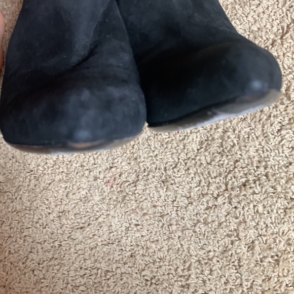 Prada Ankle Booties with 4” Heel - Stunning! - Picture 9 of 10